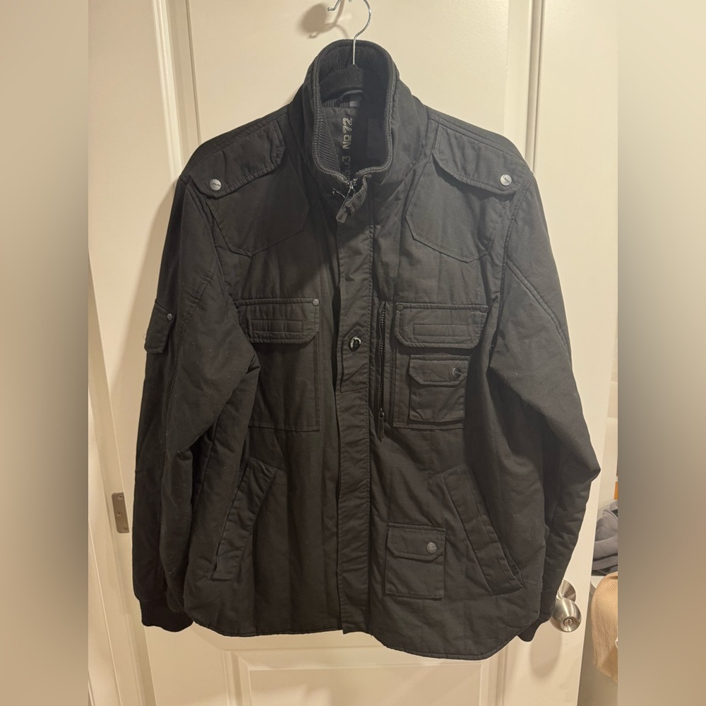 black jacket - Picture 2 of 15